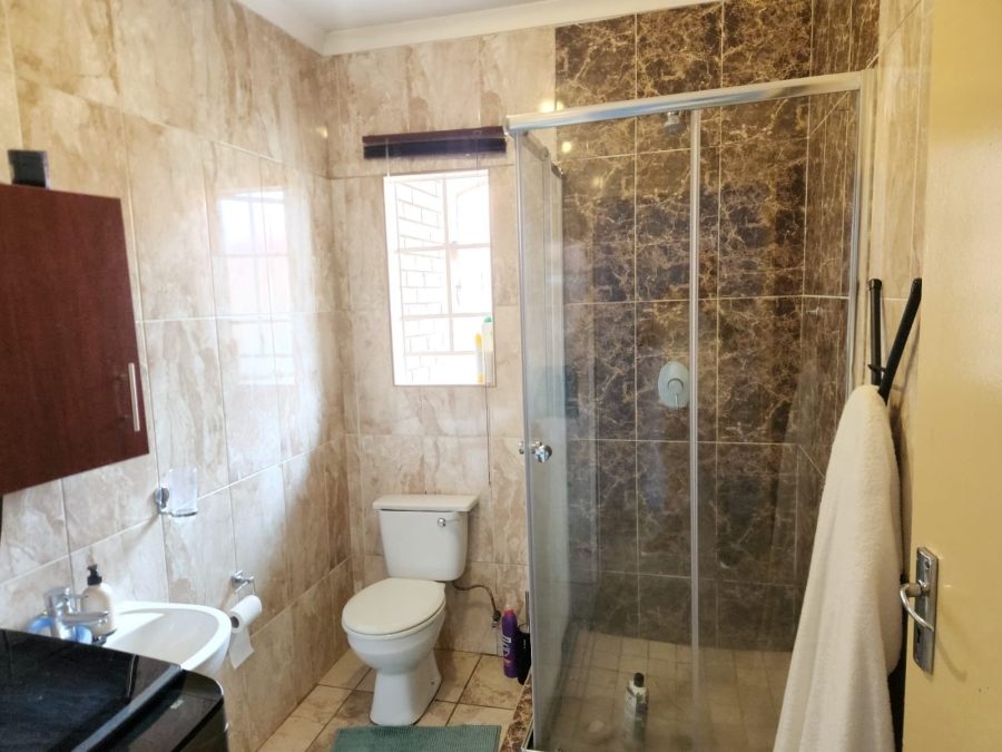 3 Bedroom Property for Sale in Waterval East North West